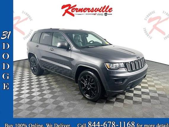 JEEP GRAND CHEROKEE 2018 1C4RJFAG5JC256461 image